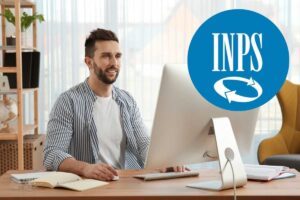 Logo INPS ragazzo al computer