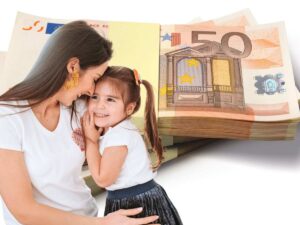 sfondo banconote 50 euro e mamma con figlia