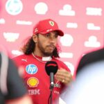 Lewis Hamilton abbattuto