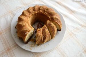 Ciambellone tagliato